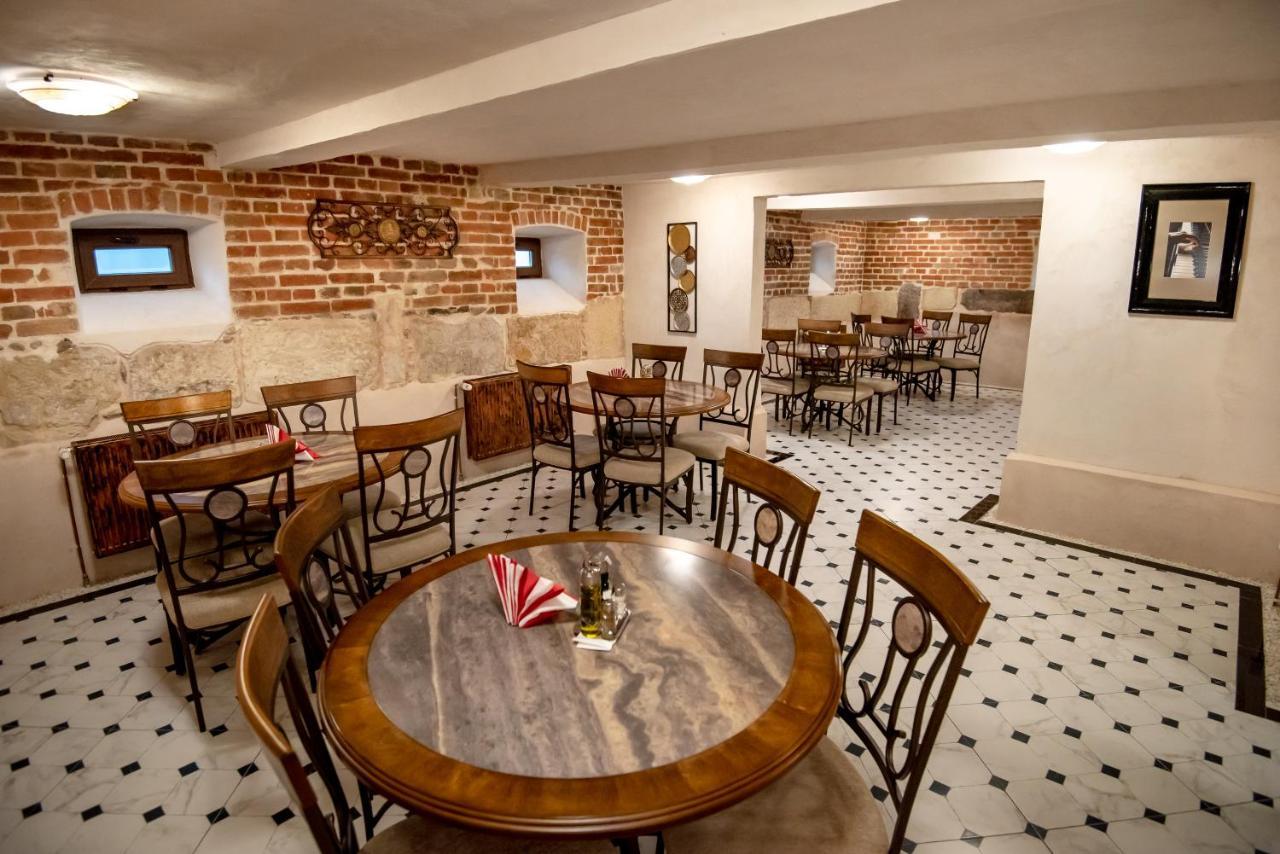 Bed and Breakfast Ana Boutique Alba Iulia Exteriér fotografie