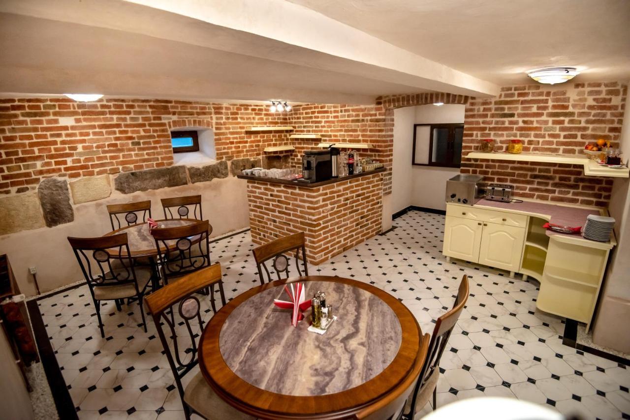 Bed and Breakfast Ana Boutique Alba Iulia Exteriér fotografie