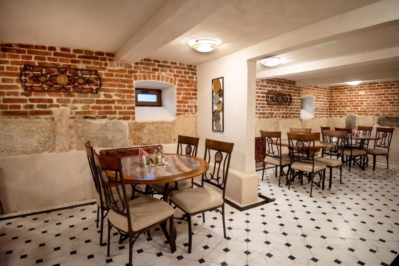 Bed and Breakfast Ana Boutique Alba Iulia Exteriér fotografie